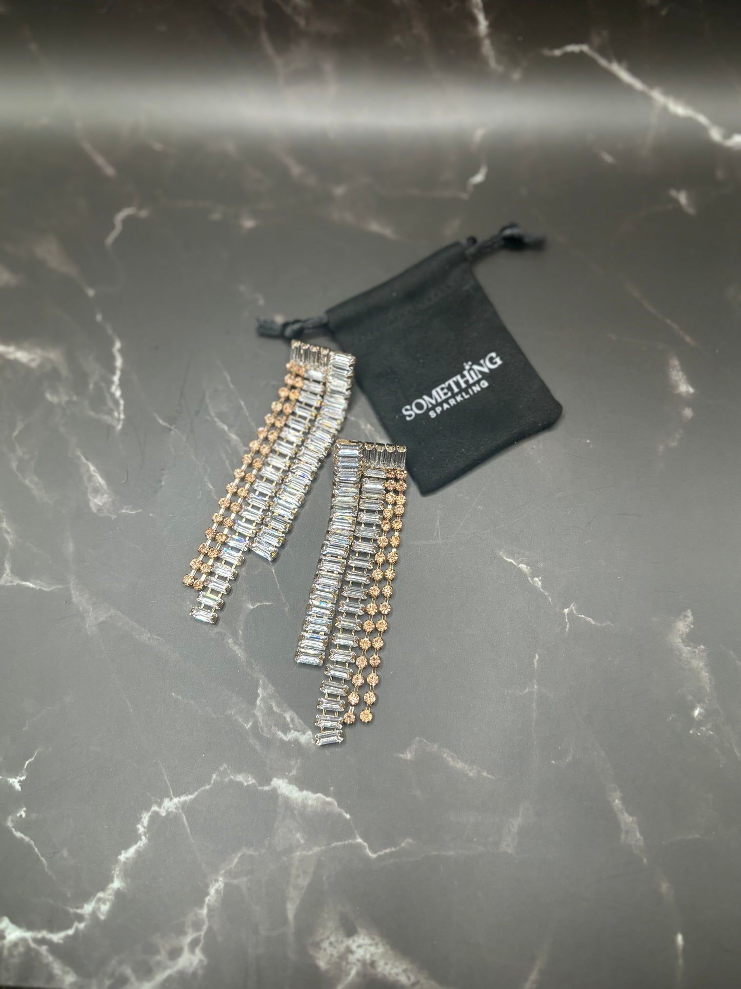 Aretes Largos Dorados / Plateados