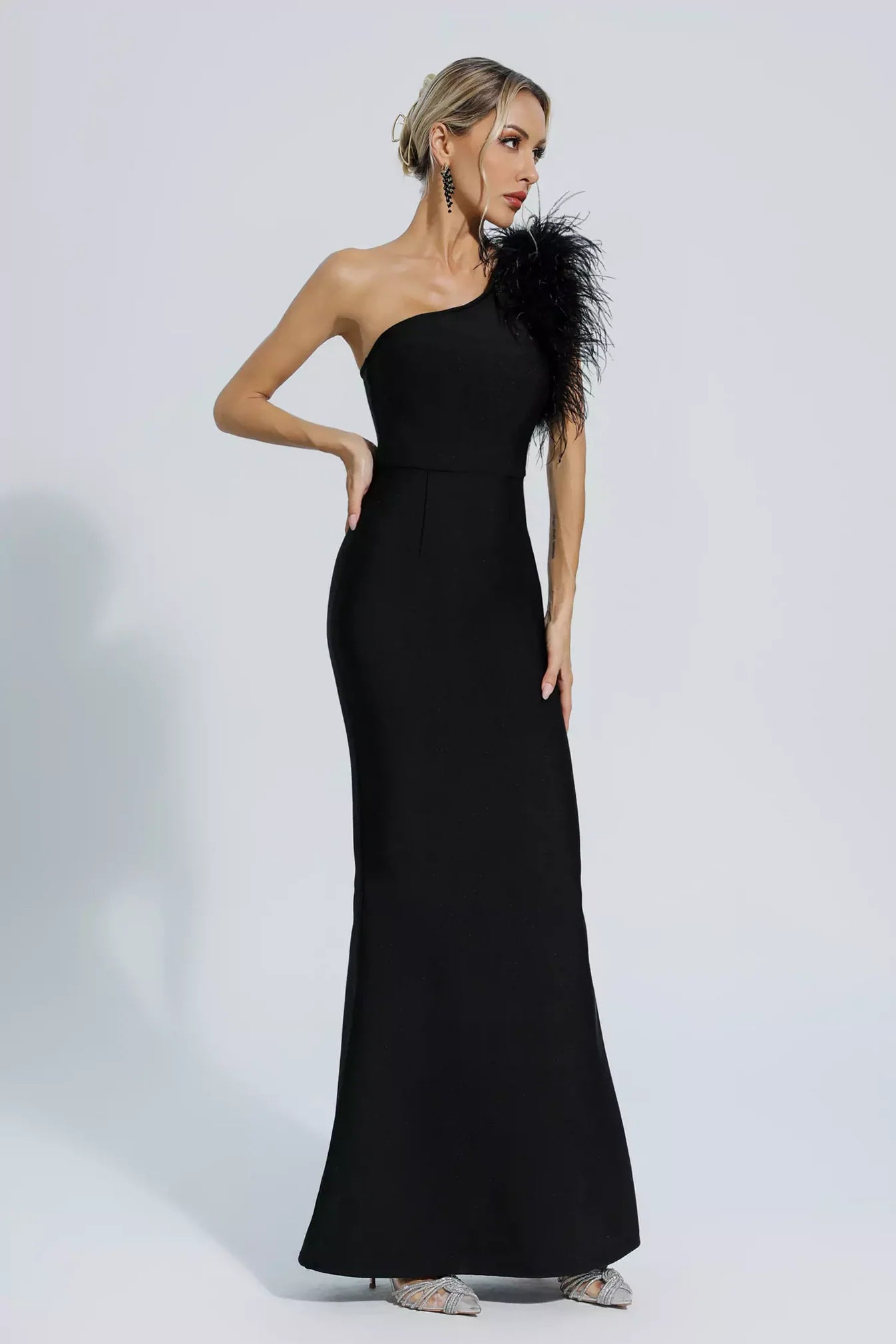 Vestido Effortless- One Shoulder Negro